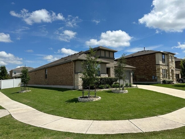 Photo - 10901 Mickelson Dr