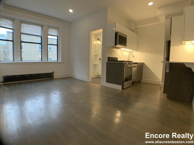 Building Photo - 11 Queensberry St