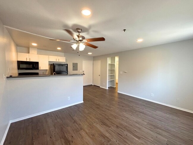 Photo - 700 S. Berendo Ave
