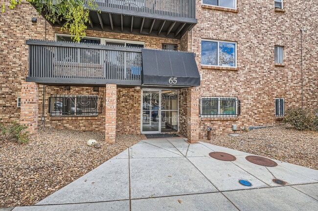 Photo - 65 N Clarkson St Unit 101