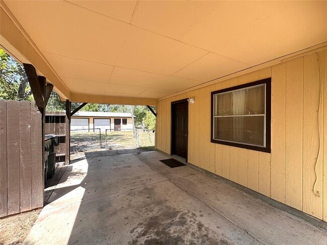 400 Sun Bonnet Dr