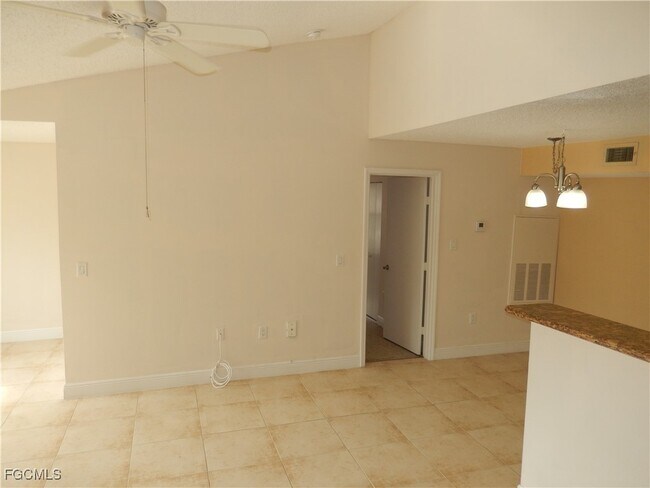 Photo - 12571 Equestrian Cir Unit 902
