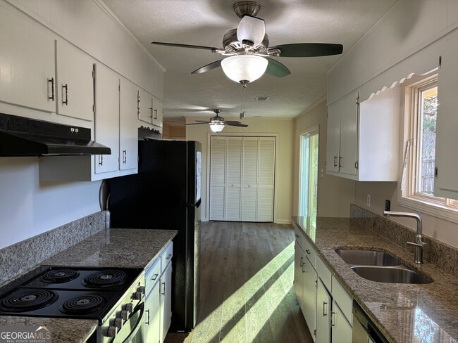 Photo - 118 Scatterfoot Dr