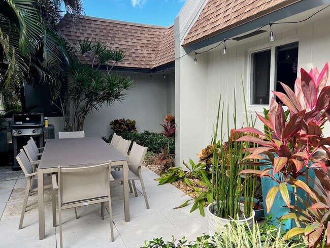 Photo - 4021 N Cypress Dr