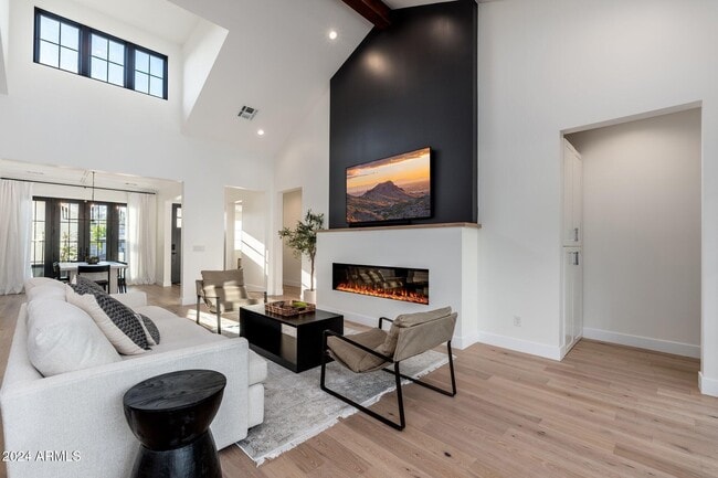 Photo - 4017 N 49th Pl