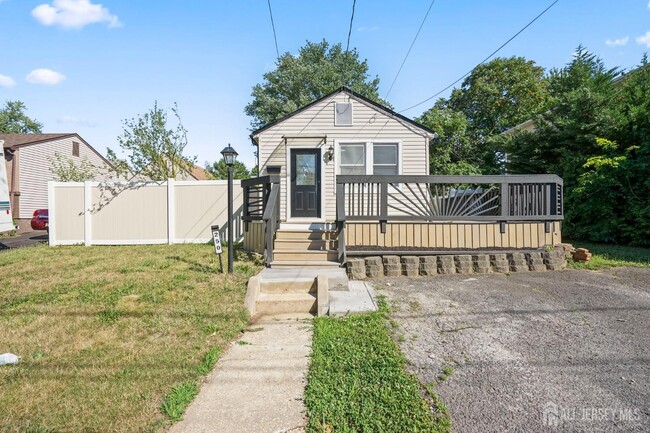 Building Photo - 250 Brookside Ave