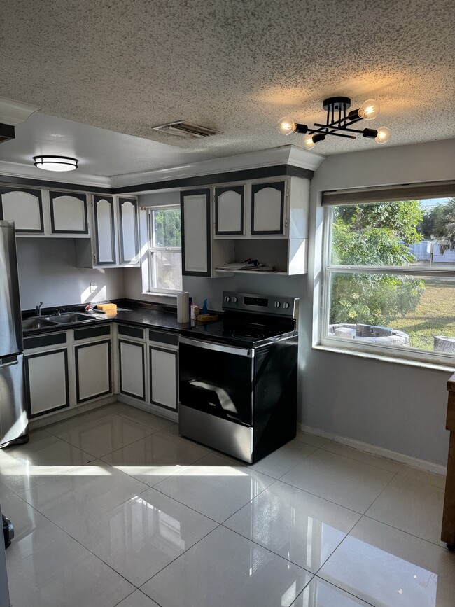 Photo - 9343 83rd Ln