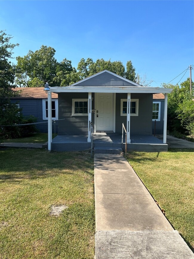 Building Photo - 2426 8th Ave N Rental