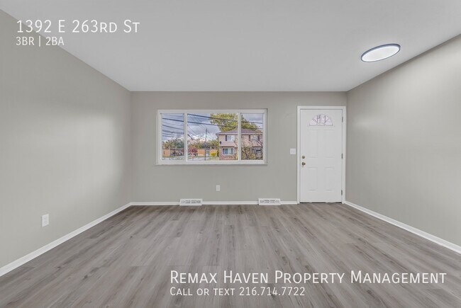Photo - 1392 E 263rd St