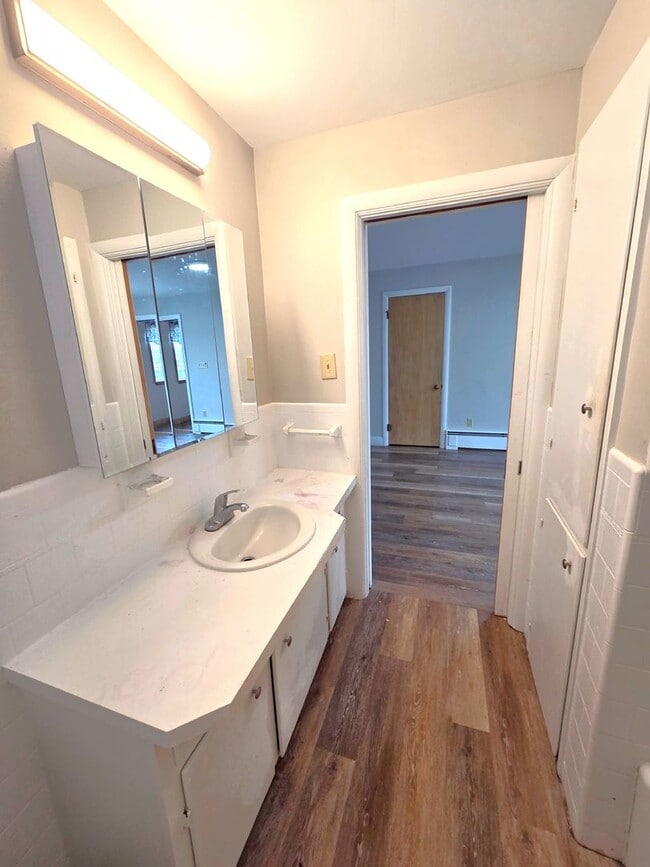 Photo - 535 Manville Rd Unit #2L