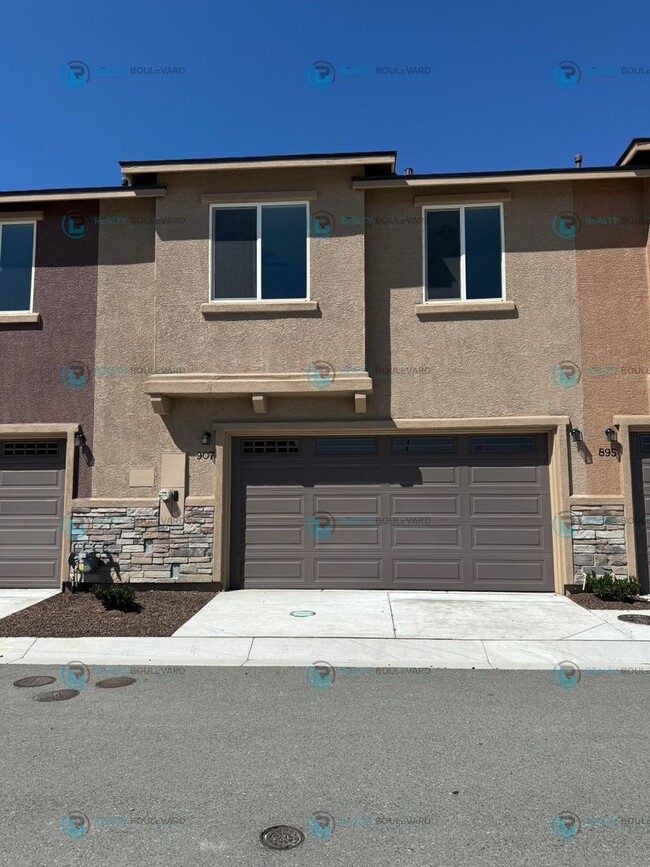 Photo - 907 W End St