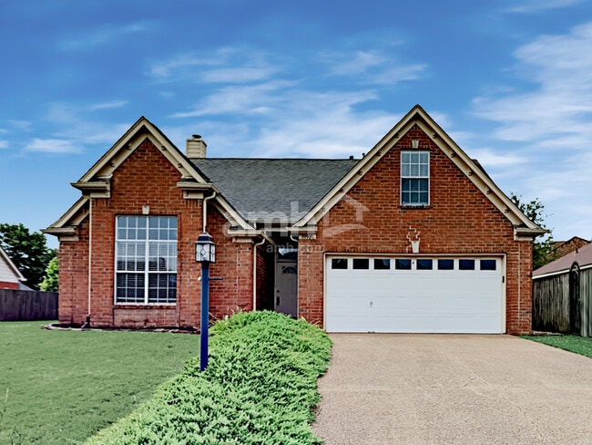 Building Photo - 9997 Woodland Grove Dr Rental