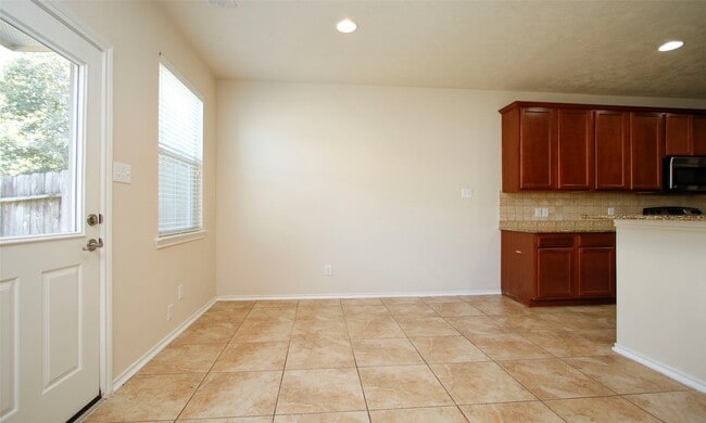 Photo - 14 BowerBank Ct