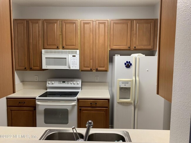 Photo - 7801 Point Meadows Dr Unit 8209