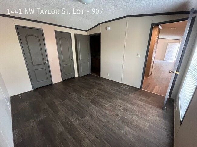 Photo - 1441 NW Taylor St