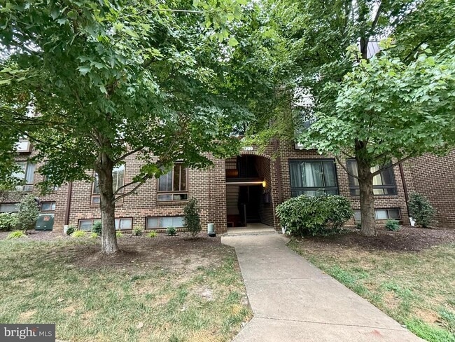 Photo - 122 Roberts Ln Apartment Unit 400
