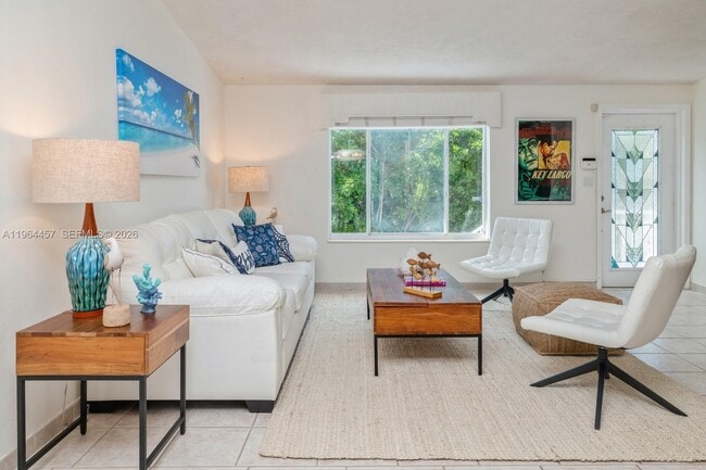 Photo - 133 E Silver Palm Ave