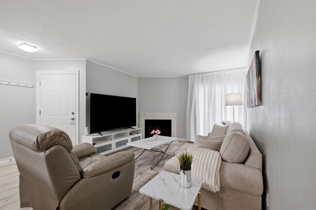 Photo - 11201 Lynbrook Dr Unit 3812
