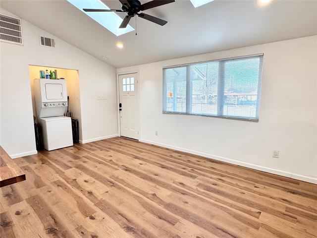 Photo - 3414 Navaro St