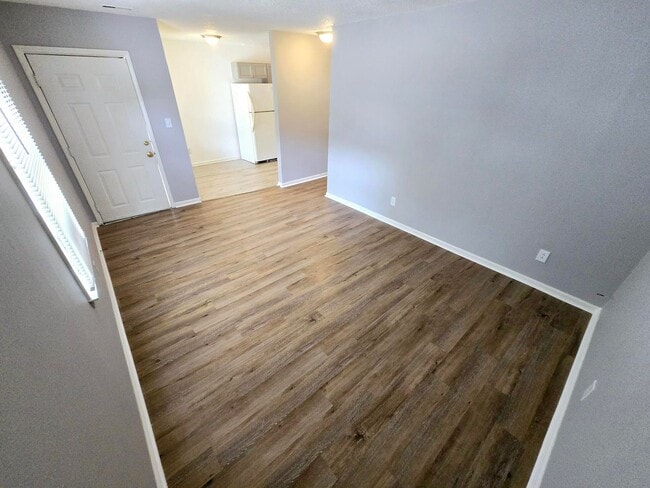 Building Photo - 2485 Michelle Dr Unit A Rental