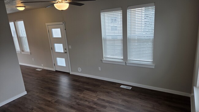 Photo - 5929 S Boddington Ln