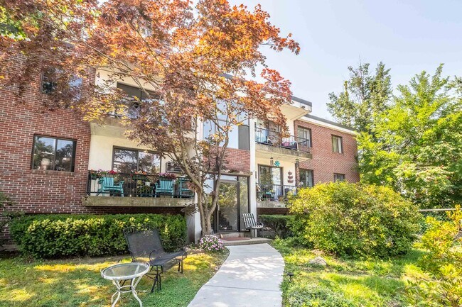 Sycamore Apartments