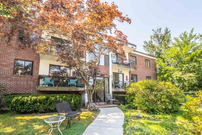 Photo - Sycamore Apartments