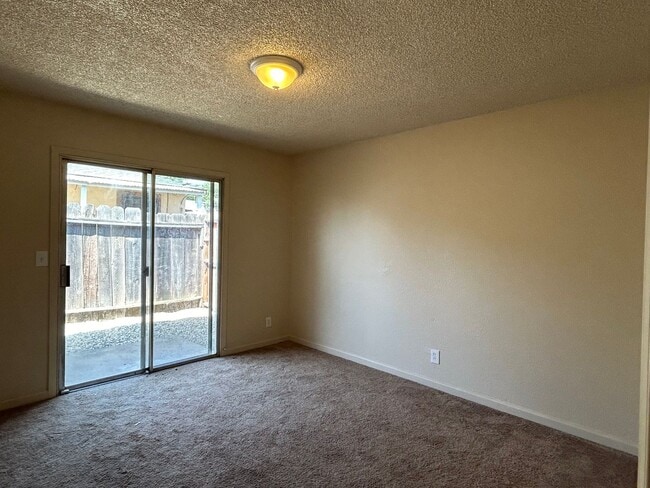 Photo - 772 Gardella Ave Unidad #A