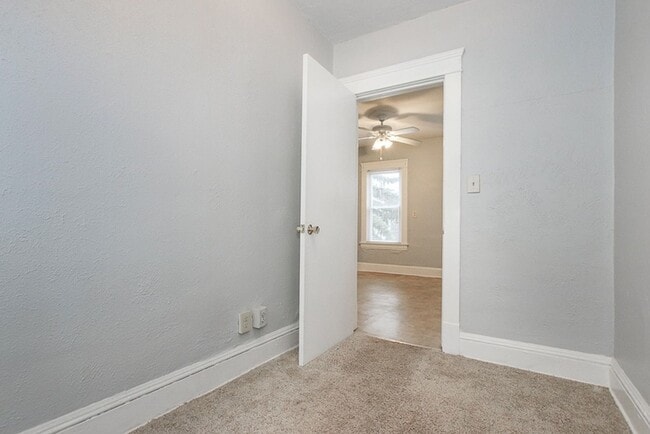 Photo - 2811 Henninger Rd Unit #3