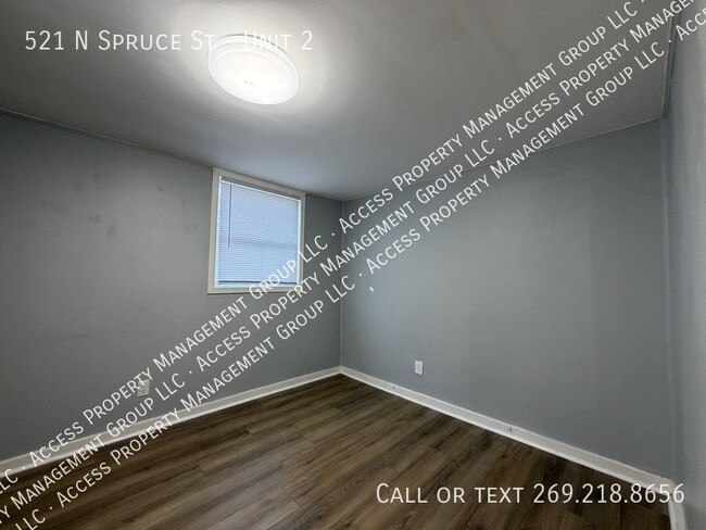 Photo - 521 Spruce St Unit 2