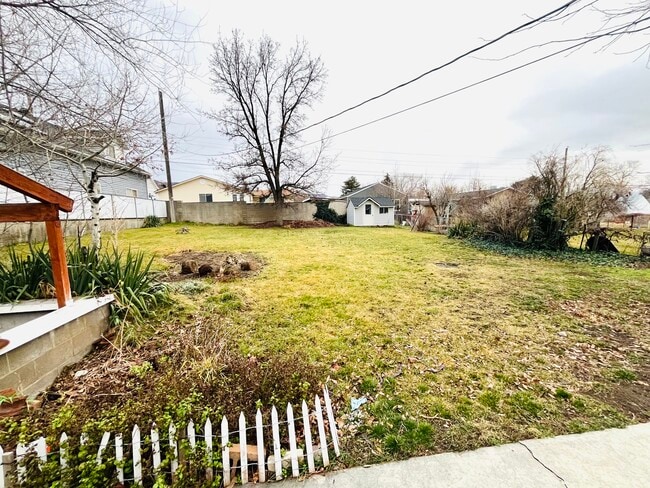 Photo - 170 E 1100 S