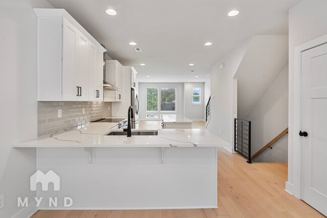 Photo - 2242 N Graham St