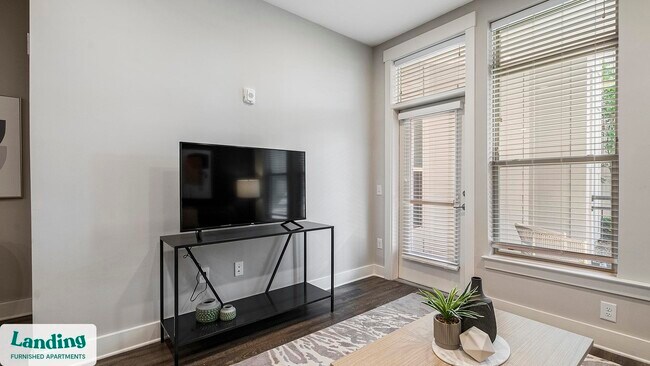 Photo - 4015 Aspen Grove Dr Unidad 1 - 1040.991242