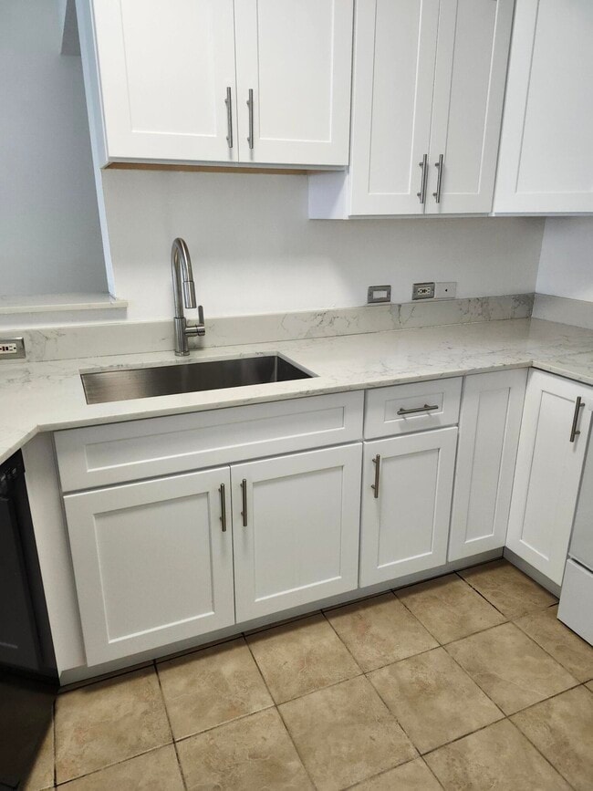 Photo - 802 Villa Cir