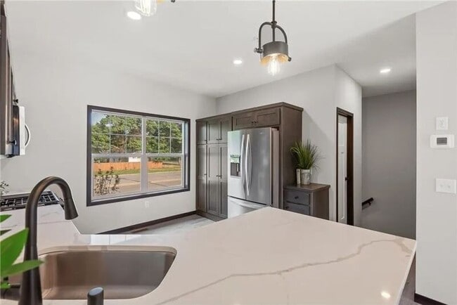 Photo - 10280 3rd St NE