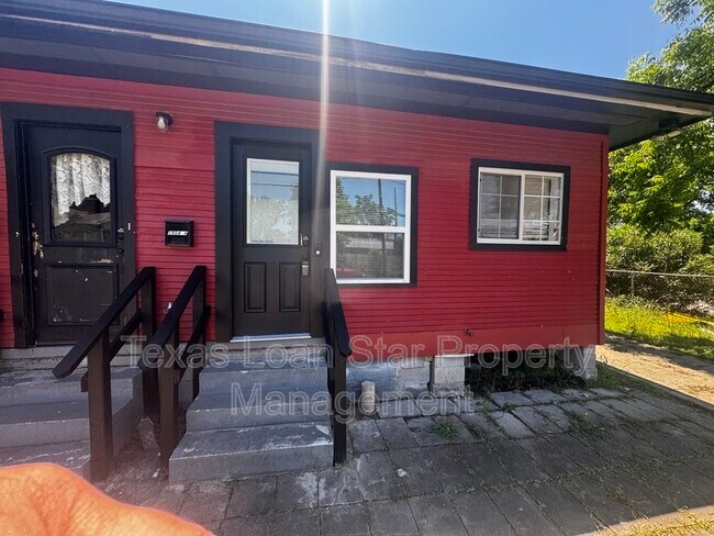 1504 Luzon St Unit A