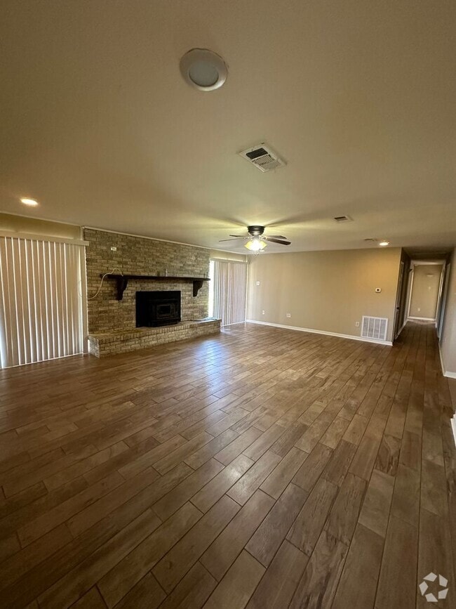 Building Photo - 8801 Forrest Delatte Rd Rental