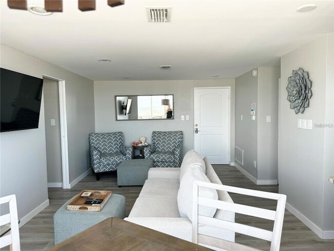 Photo - 1255 Tarpon Center Dr Unit 612