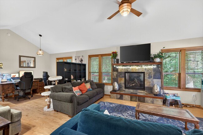 Photo - Coastal Elegance Near Sunrise Beach: Luxury 3BR/2.5BA Gig Harbor Home