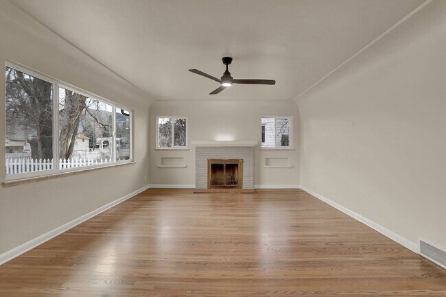 Photo - 214 Cheyenne Blvd