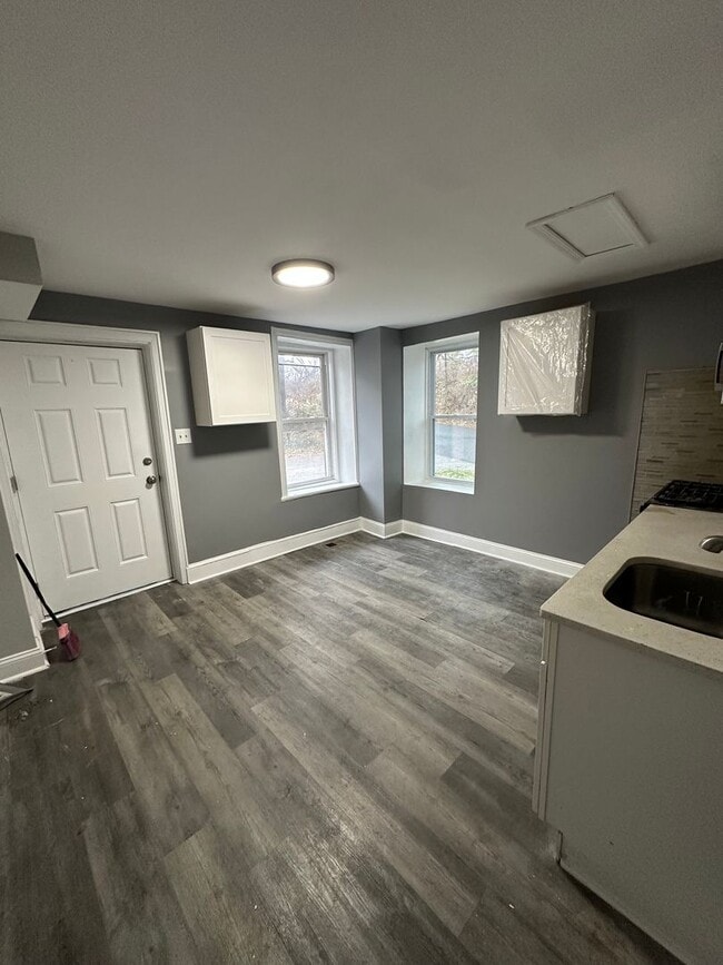 Photo - Newly renovated 2 bedroom