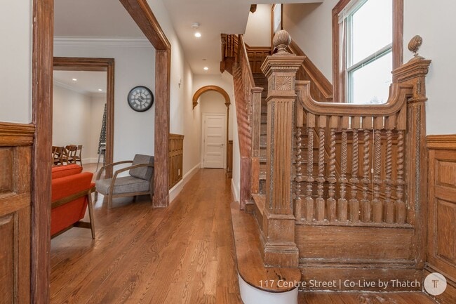 Building Photo - Convenient Location, In-Unit Washer and Dryer, Central Heat/AC, Eat-in Kitchen, Parking for Rent