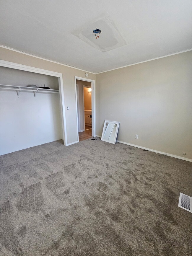 Photo - 180 NW Wilson Cir