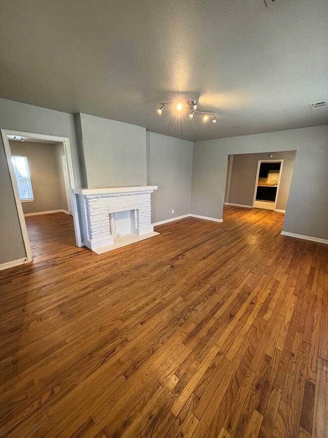 Photo - 1134 S Xanthus Ave