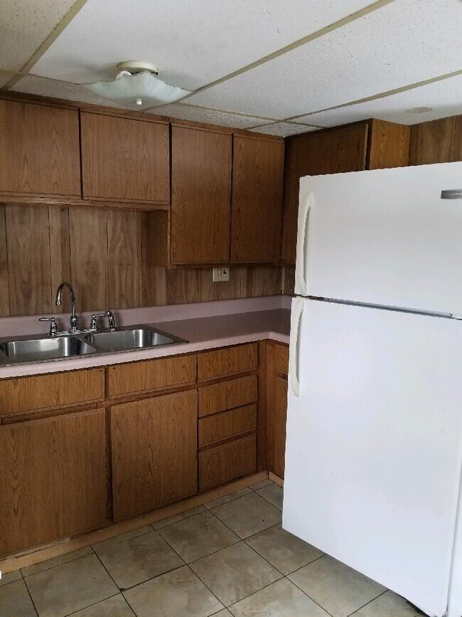 221 Zeigler Ave Townhome Townhome Rental in Butler PA