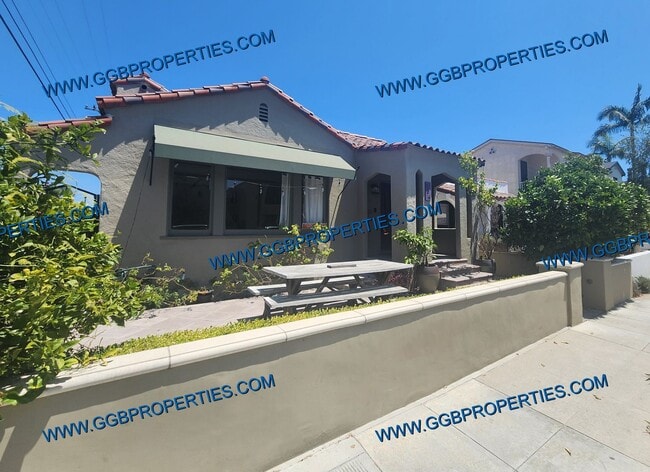 Building Photo - Come See this SAT! 06/27/26 - Live the Belmont Shore Lifestyle! Spanish 2 Bedroom / 1 Bath Home w...
