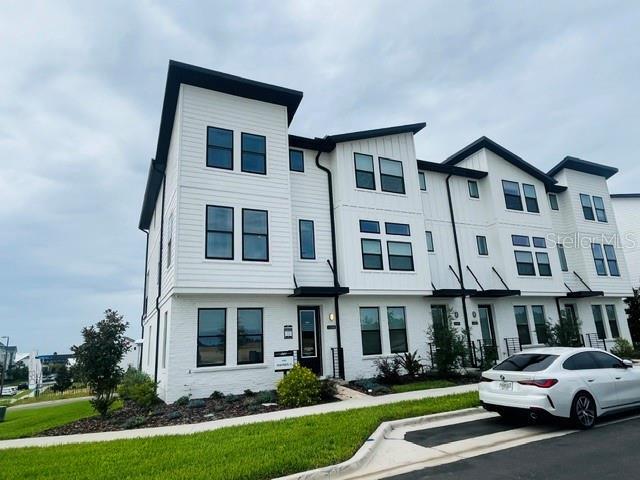 Building Photo - 15501 Hamlin Pk Dr