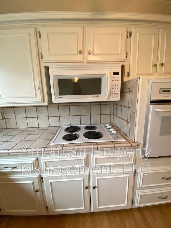 Photo - 1729 Melrose Dr