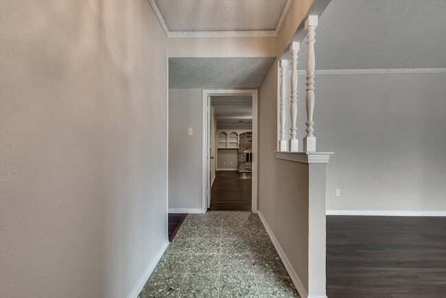 Photo - 2240 Babalos Ln