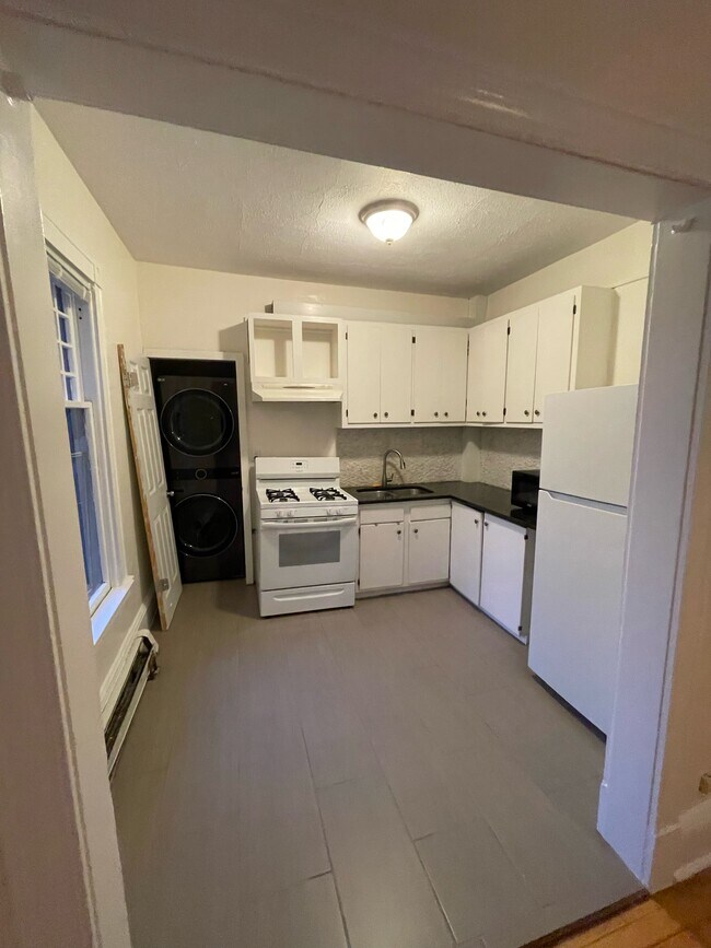Photo - 2701 DuPont Ave S Apartments Unit 2
